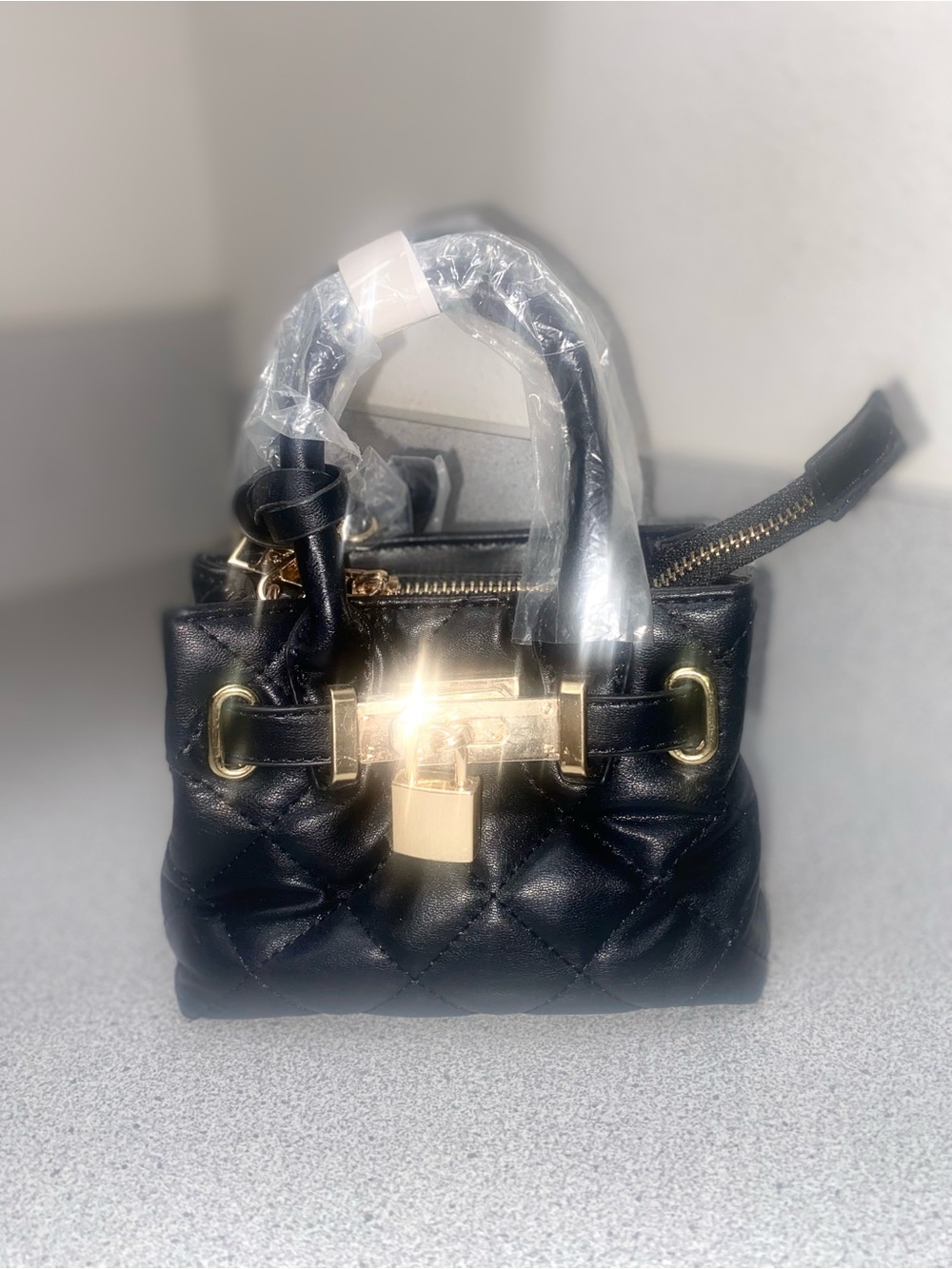 NWT Badgley Mischka Mini Diamond Quilted Tote Black Gold Hardware